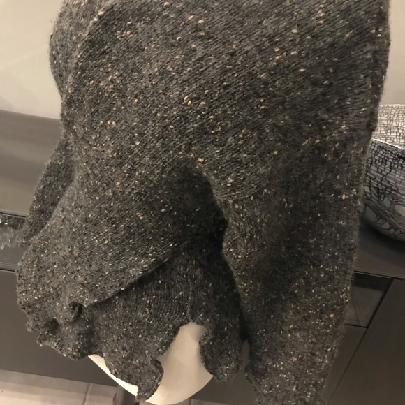 Sweater - Picture 5 of 7